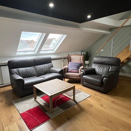 Peaceful Home Close To Airport With Parking Steenokkerzeel Exteriör bild